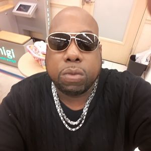 Meet your Posher, Mark